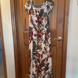 Tropical Print Maxi Dress